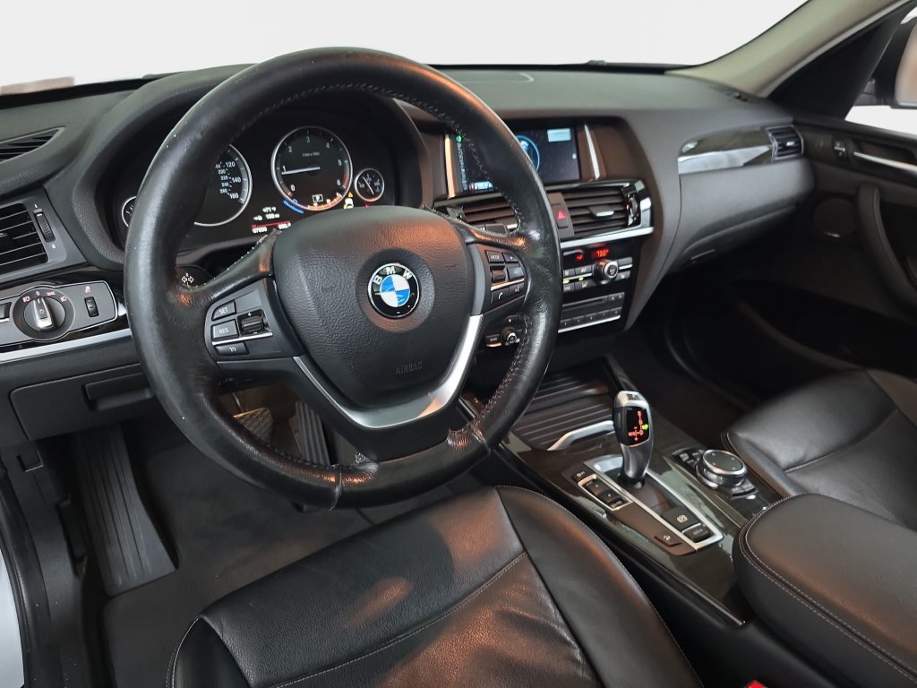 Used 2016 Glacier Silver Metallic BMW xDrive28d image 12