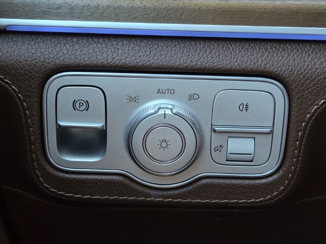 Certified Used 2024 Polar White Mercedes-Benz GLE 450 image 23