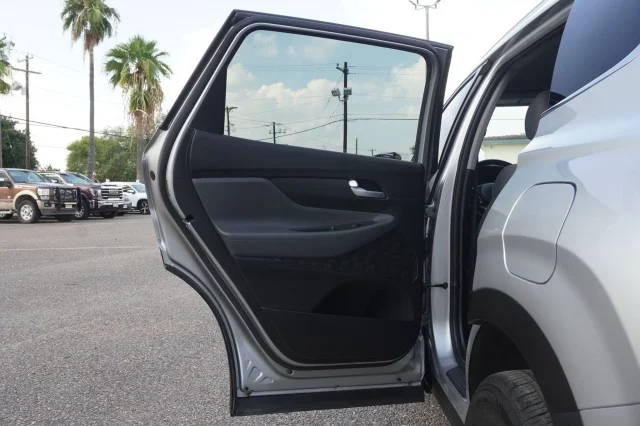 Used 2023  Hyundai SEL image 20