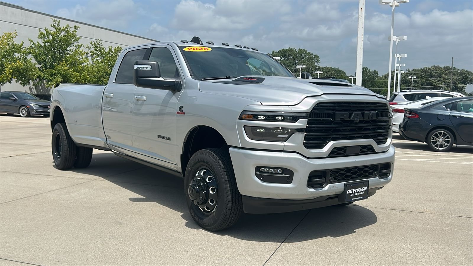 New 2026 Silver-Zynith Exterior Paint RAM Laramie image 2