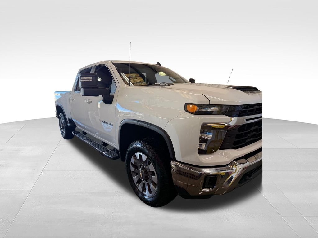 Used 2024 White Chevrolet LT image 6