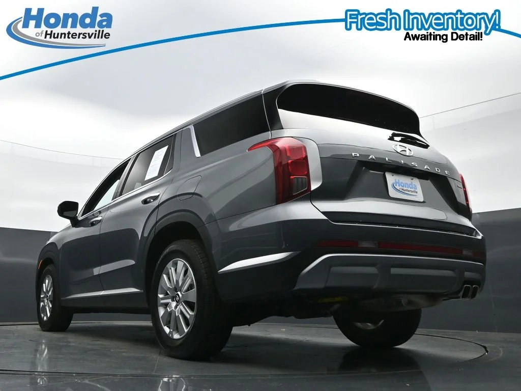 Used 2025 Graphite Hyundai SEL image 29