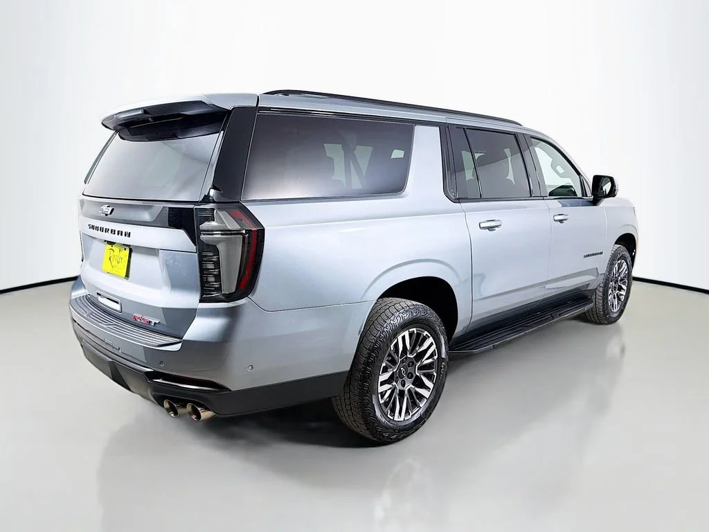 Used 2026 Sterling Gray Metallic Chevrolet RST image 6