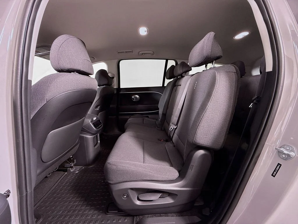 2026 Hyundai IONIQ 9 S - Photo 24