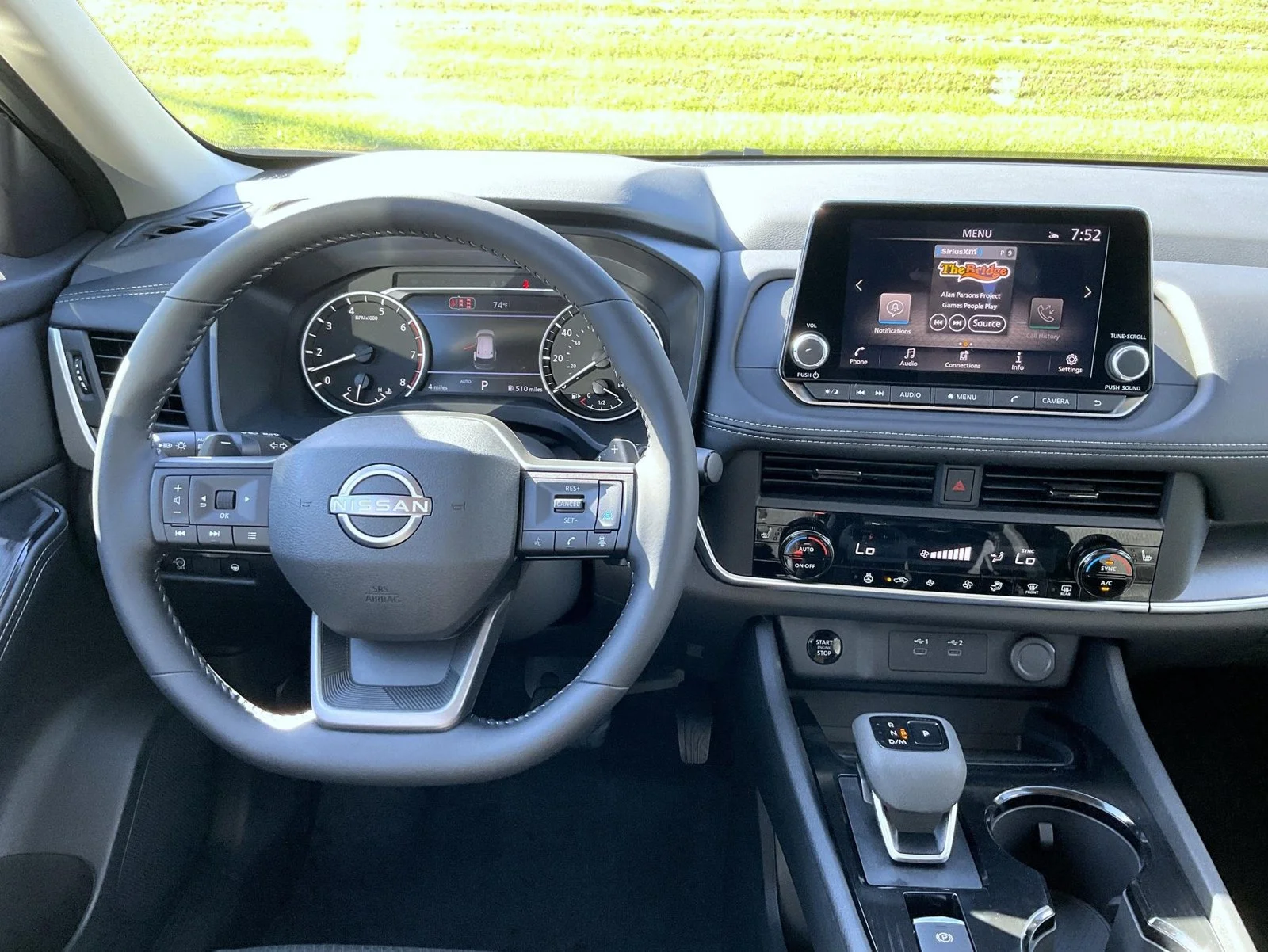 New 2027 Black Nissan SV image 14