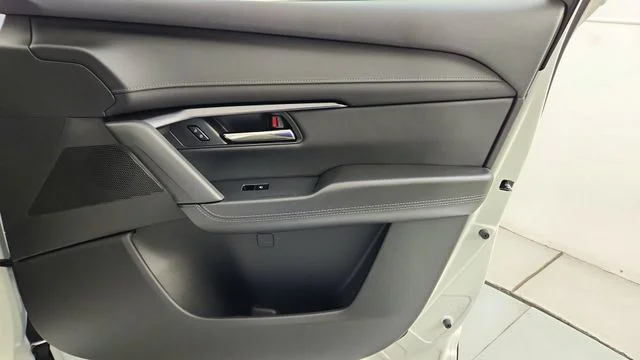 New 2026 Rhodium White Metallic Mazda 2.5 S Preferred AWD image 33