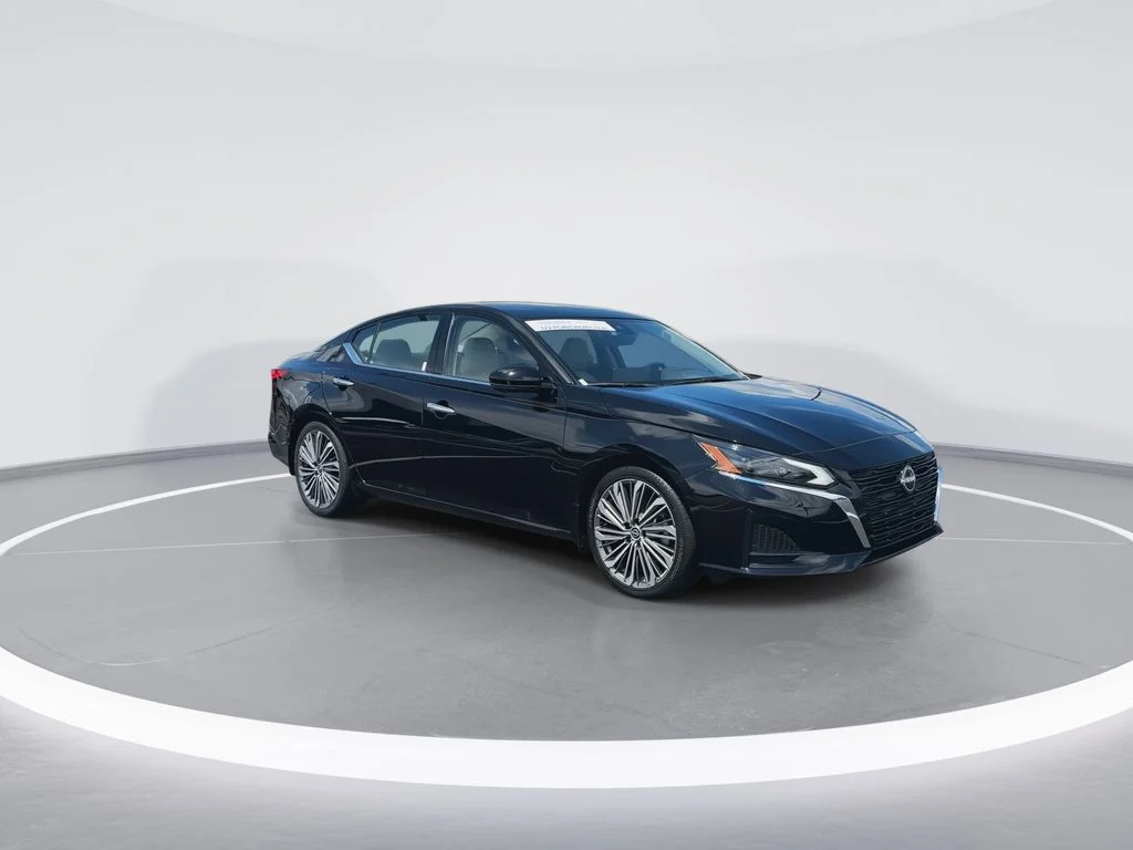 Used 2024 Black Nissan 2.5 SL image 2