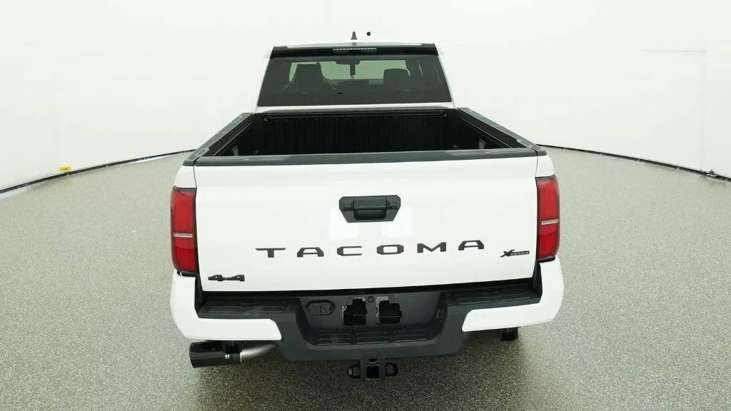 New 2026 Ice Cap Toyota SR5 image 20