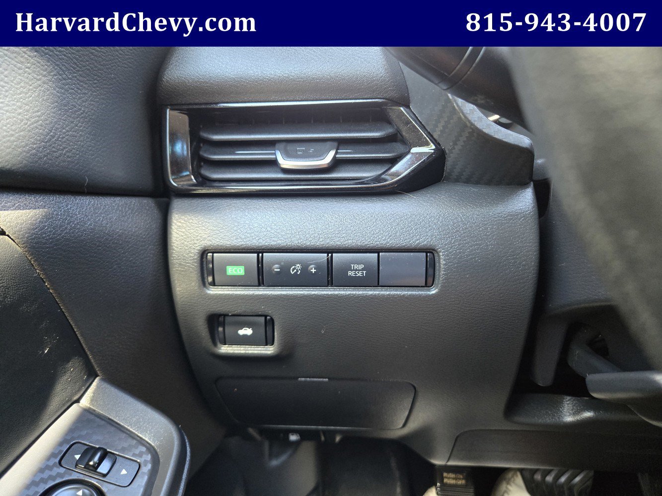 Used 2024 Red Nissan SV Xtronic CVT image 20