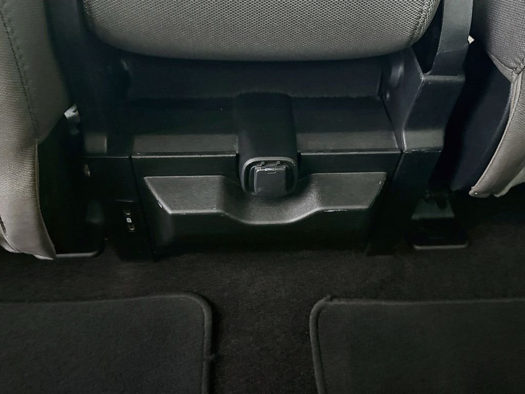 Used 2020 Magnetic Metallic Ford XLT image 24