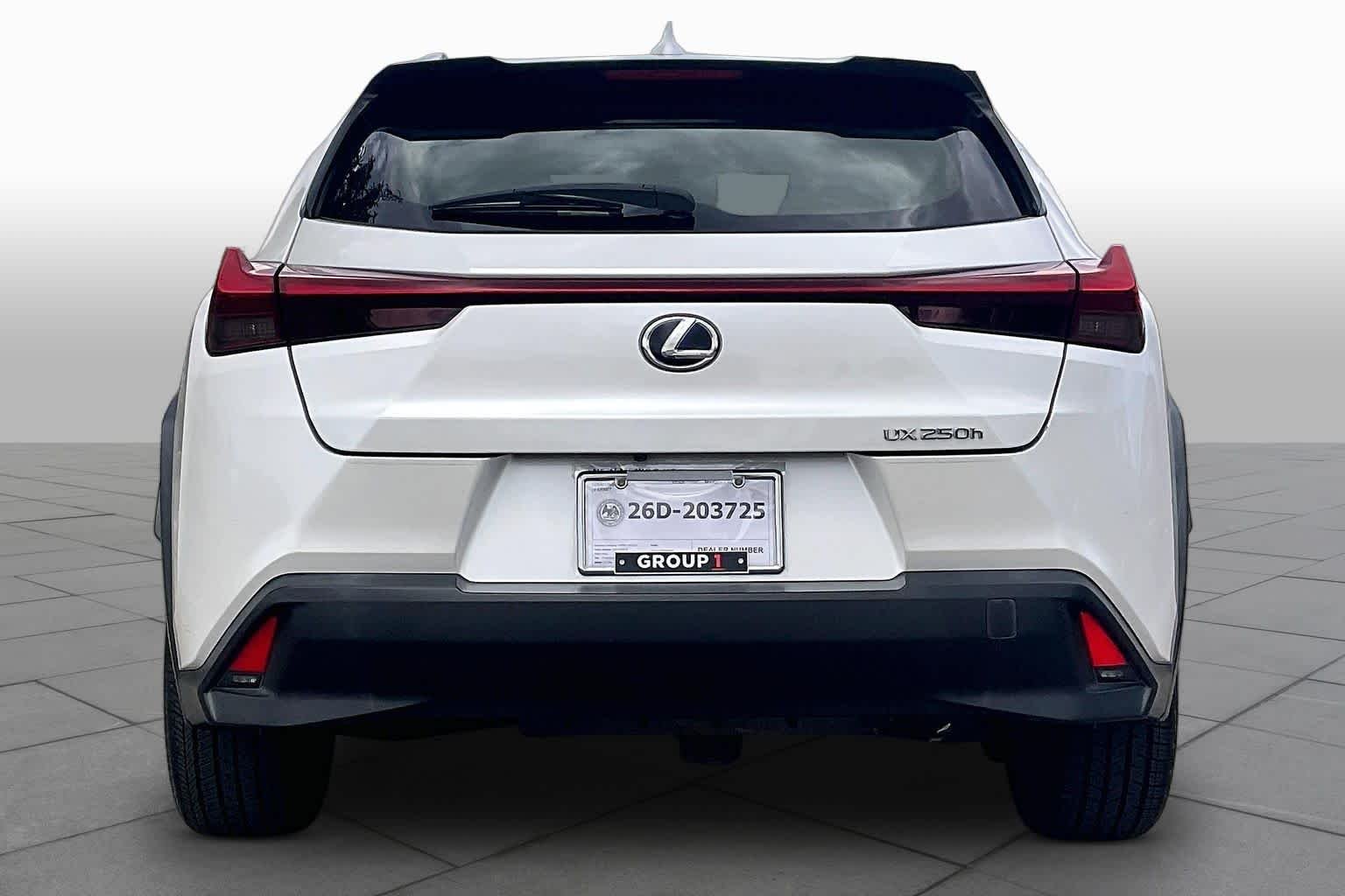 Used 2019 Eminent White Pearl Lexus  image 5