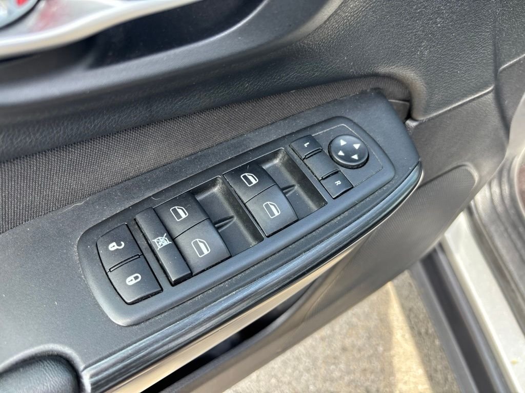 Used 2016 Silver Jeep Sport image 16