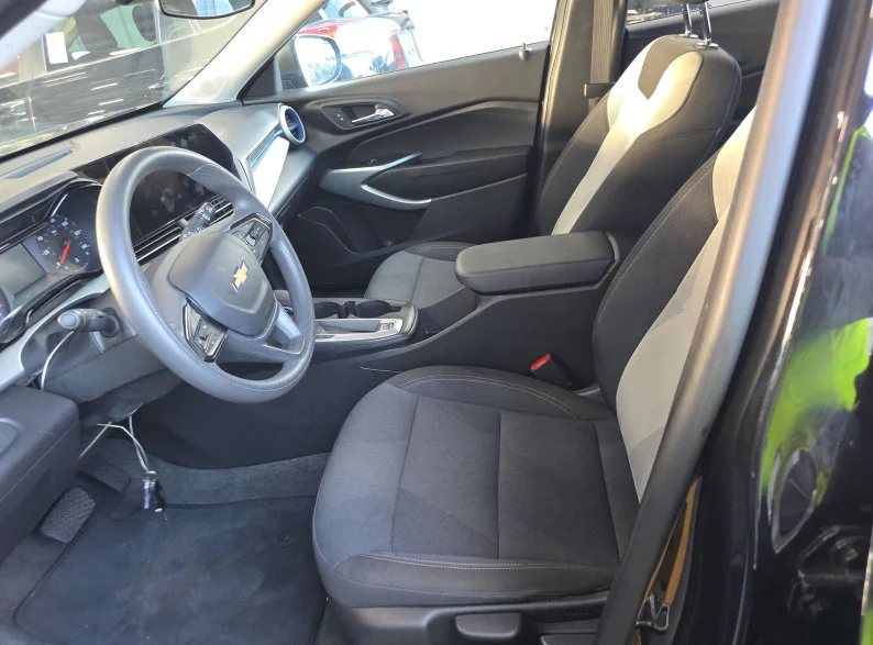 Used 2025 Mosaic Black Metallic Chevrolet LS image 5