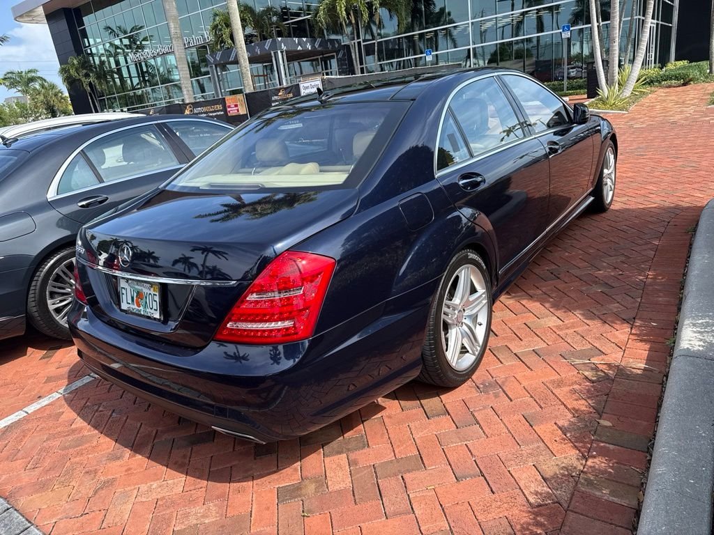 Used 2013 Blue Mercedes-Benz S 550 image 8