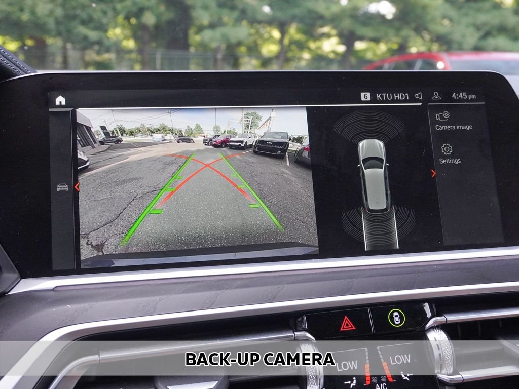 Used 2022 Gray BMW xDrive40i image 7
