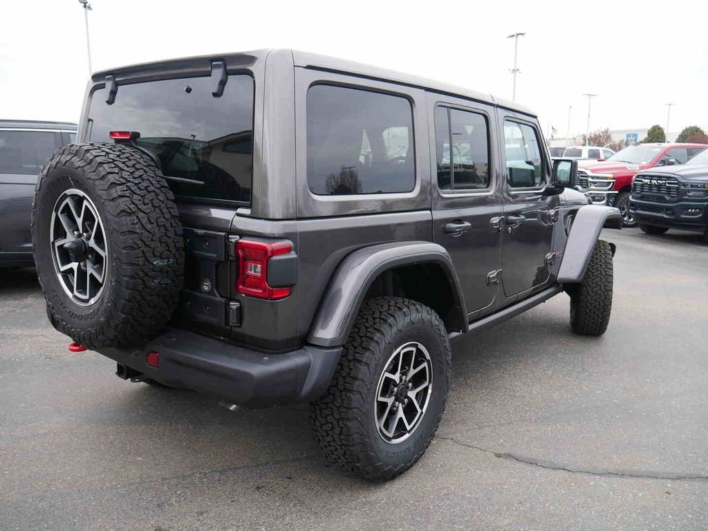 New 2026 Granite Crystal Metallic Clearcoat Jeep Rubicon image 24
