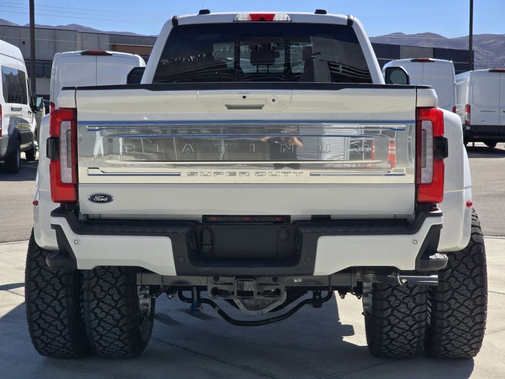New 2026 Star White Metallic Tri-Coat Ford F-450® Platinum® image 27