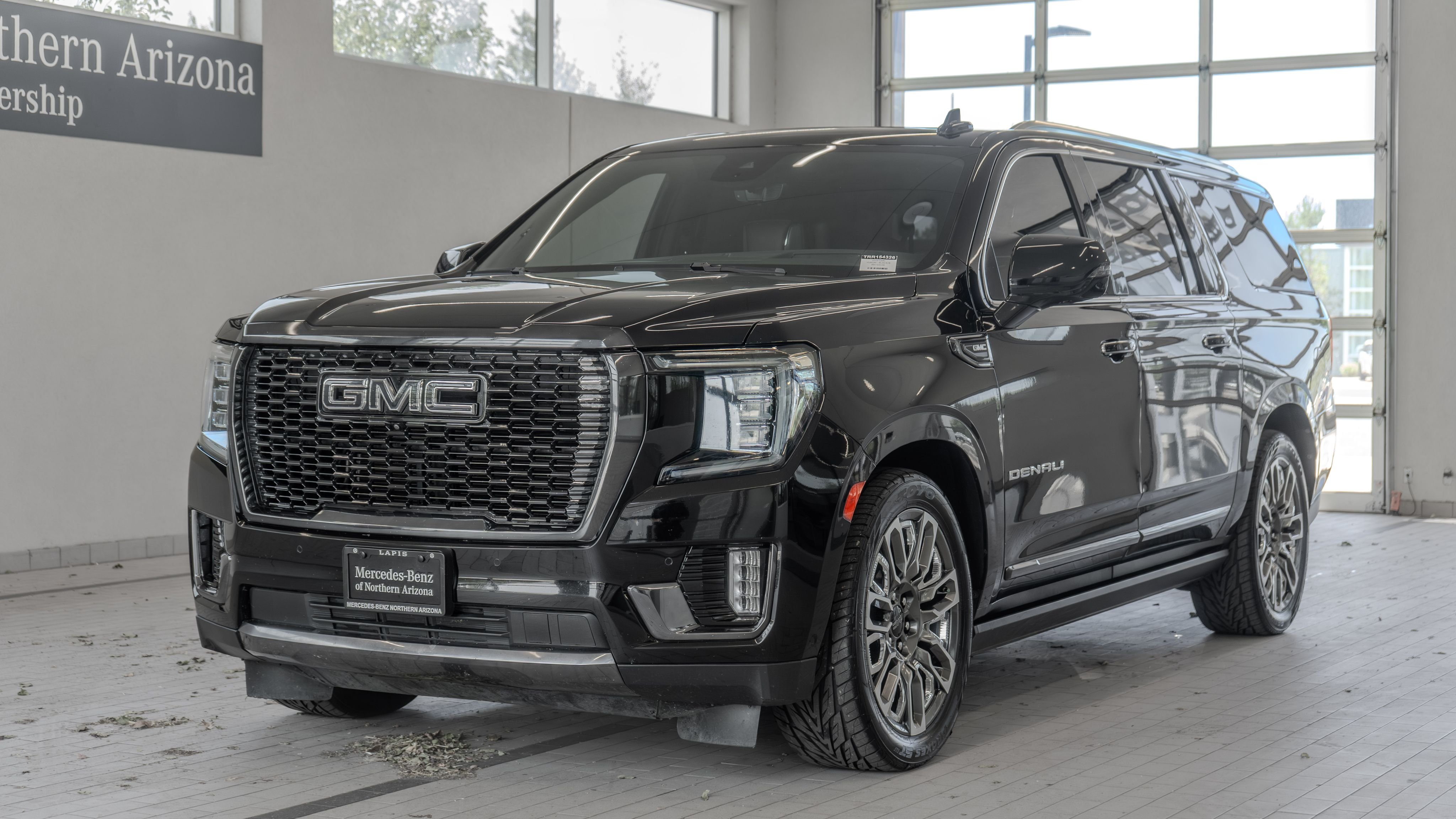 Used 2024 Onyx Black GMC Denali Ultimate image 25