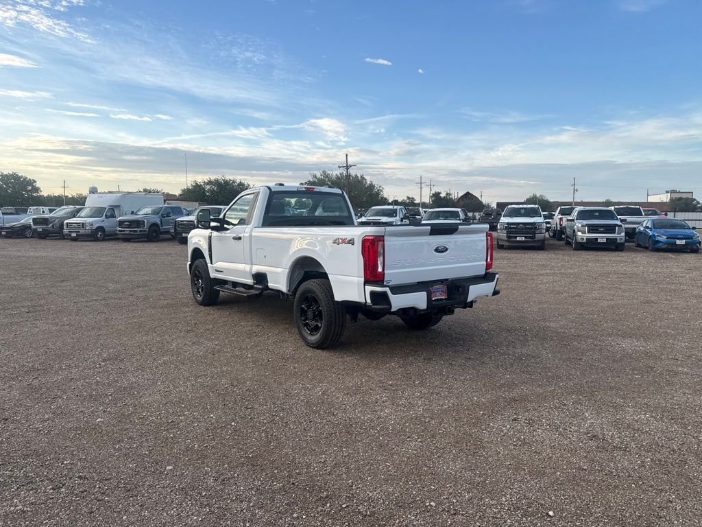 New 2026 Oxford White Ford XL image 4