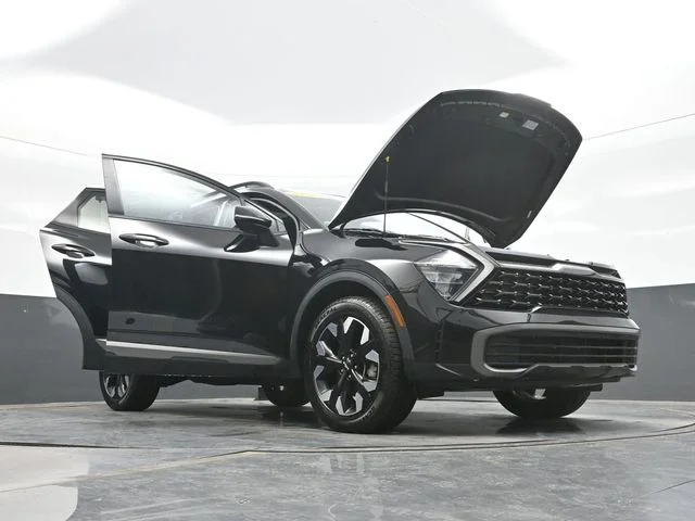 Used 2023 Black Kia X-Line image 32