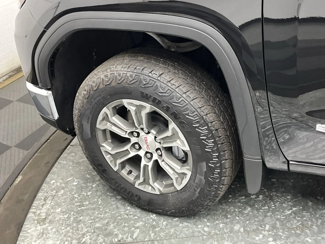2025 GMC Sierra 1500 SLE - Photo 36
