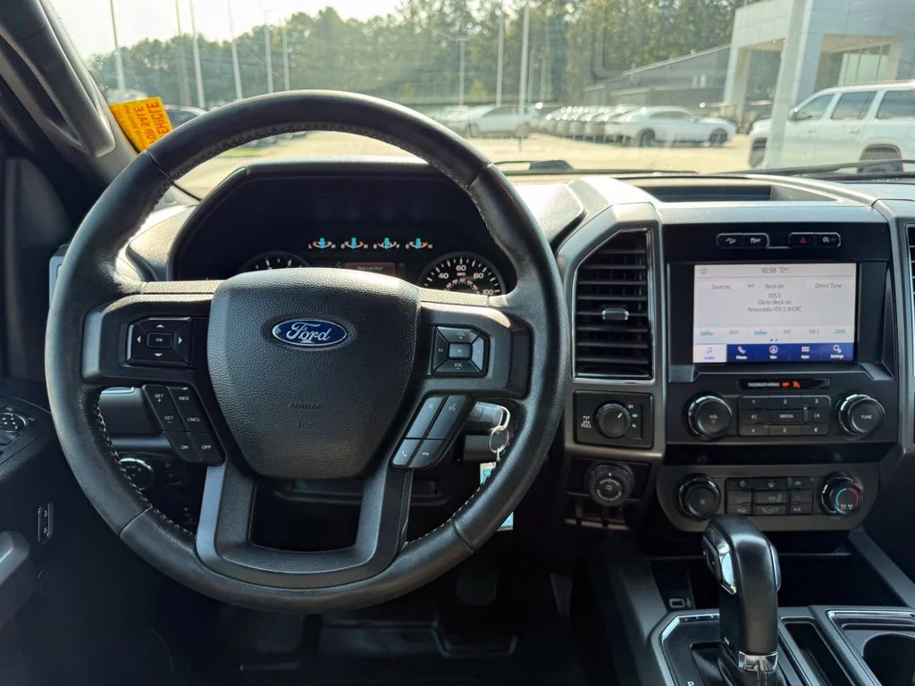 Used 2020 Black Ford XLT image 11