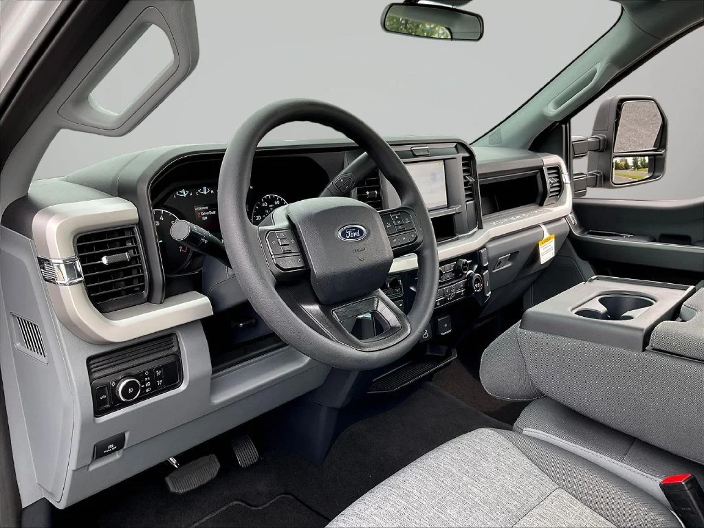 New 2026 Oxford White Ford F-250® XL image 7