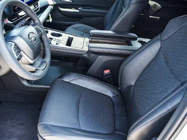 New 2026 Pearl Toyota Platinum image 11