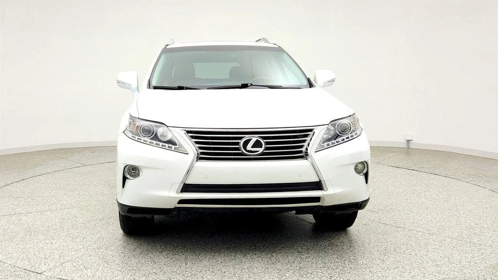 Used 2013 Starfire Pearl Lexus AWD 4dr w/ Navigation, Blind Spot Monitor & Heated/Cooled Seats image 2