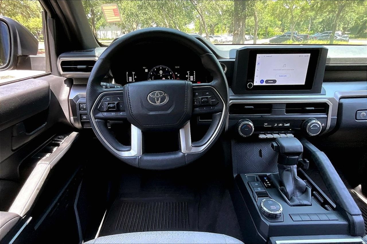 Used 2026  Toyota SR5 image 8