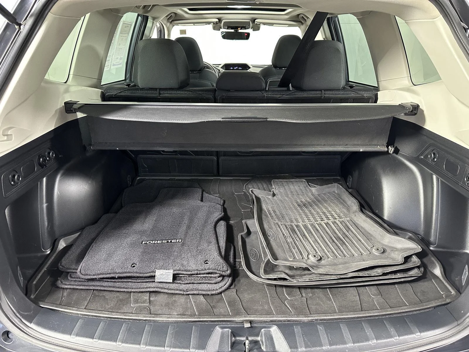 Used 2021 Magnetite Gray Metallic Subaru Premium image 18