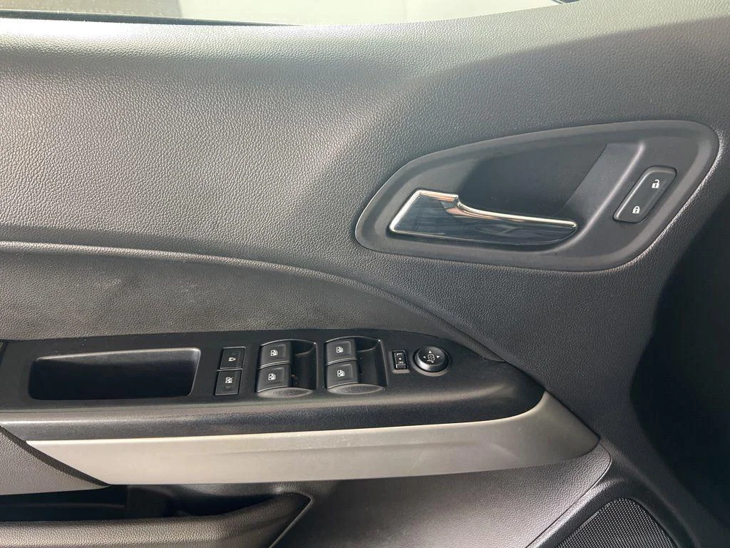 Used 2021 Black Chevrolet ZR2 image 7