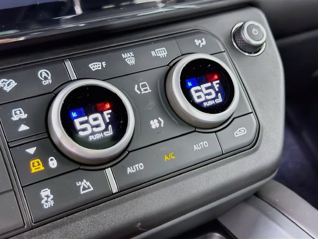New 2026 Borasco Grey Land Rover X-Dynamic SE image 16