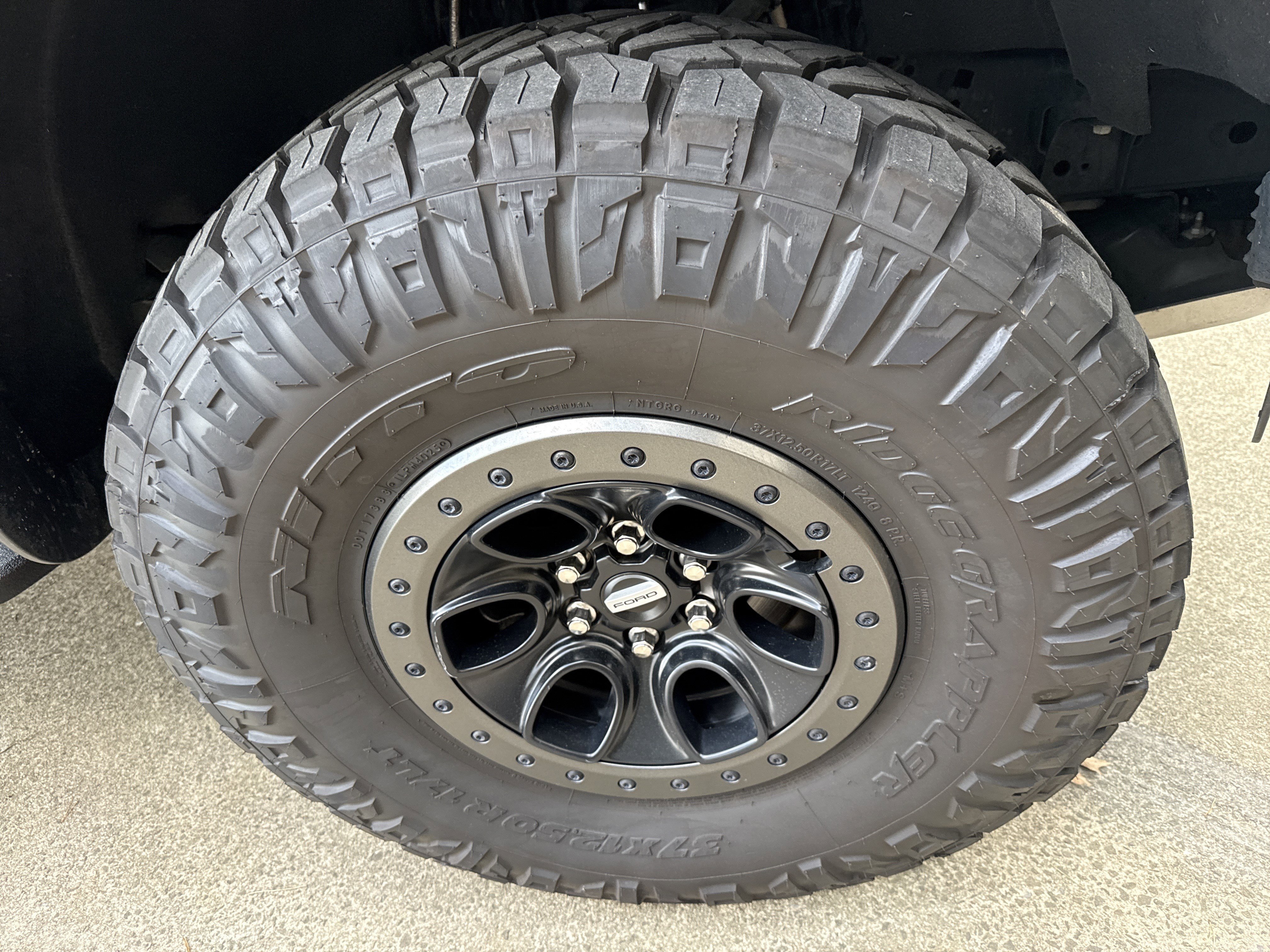 Used 2022 Blue Metallic Ford Raptor image 12