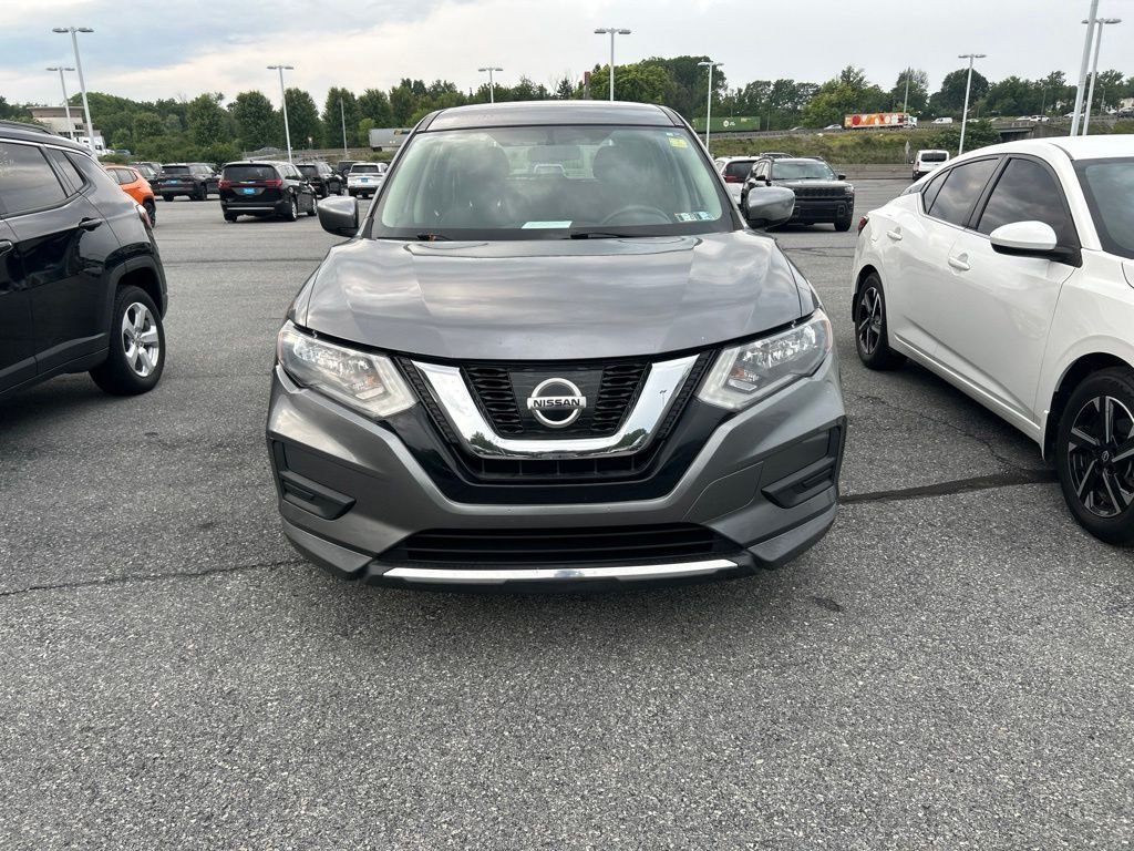Used 2017 Gray Nissan S image 2