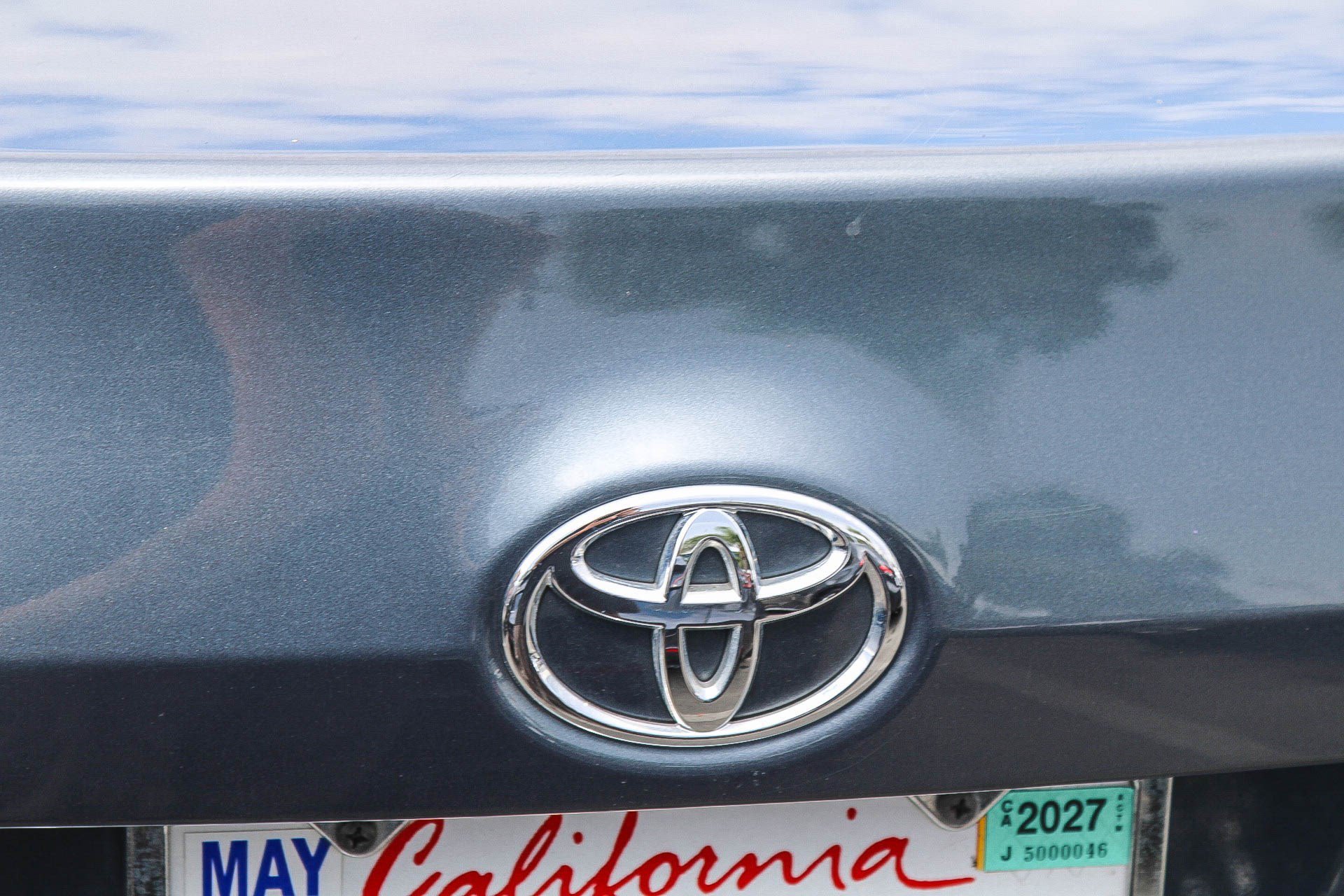 Certified Used 2017 Slate Metallic Toyota LE image 16