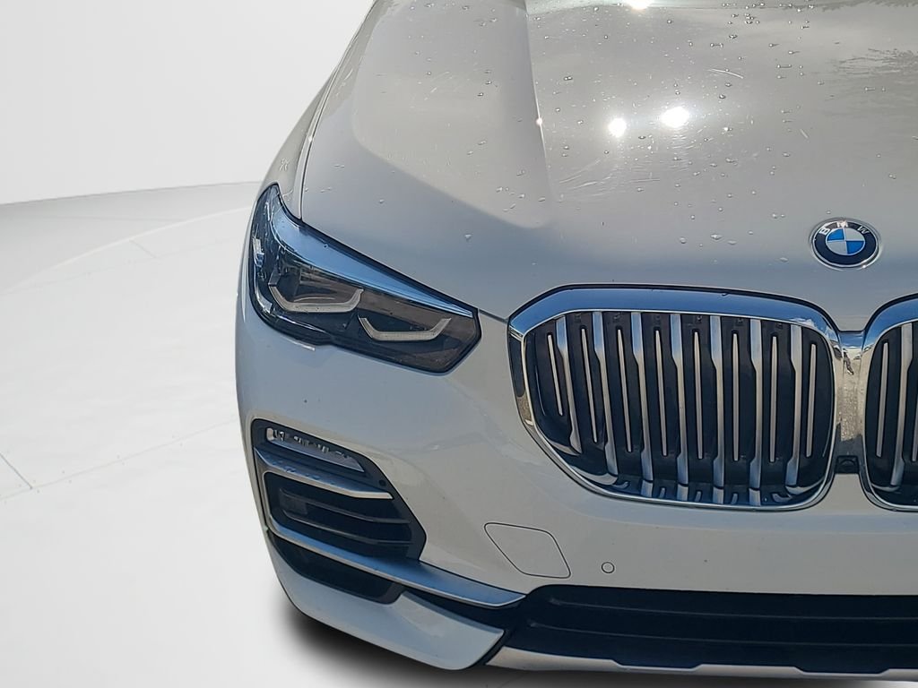 Used 2020 White BMW sDrive40i image 8
