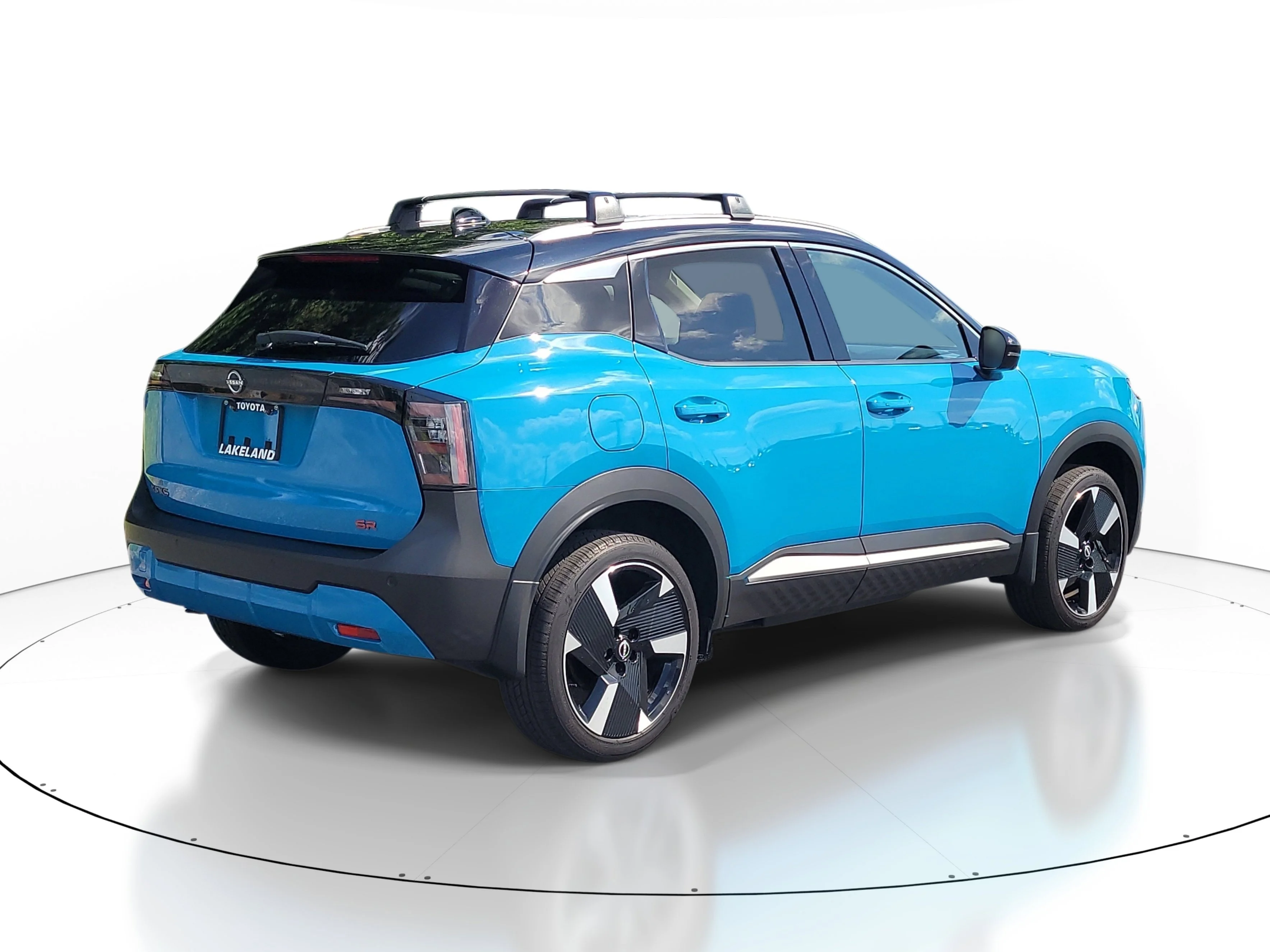 Used 2025 Arctic Ice Blue Metallic/Super Black Nissan SR image 6