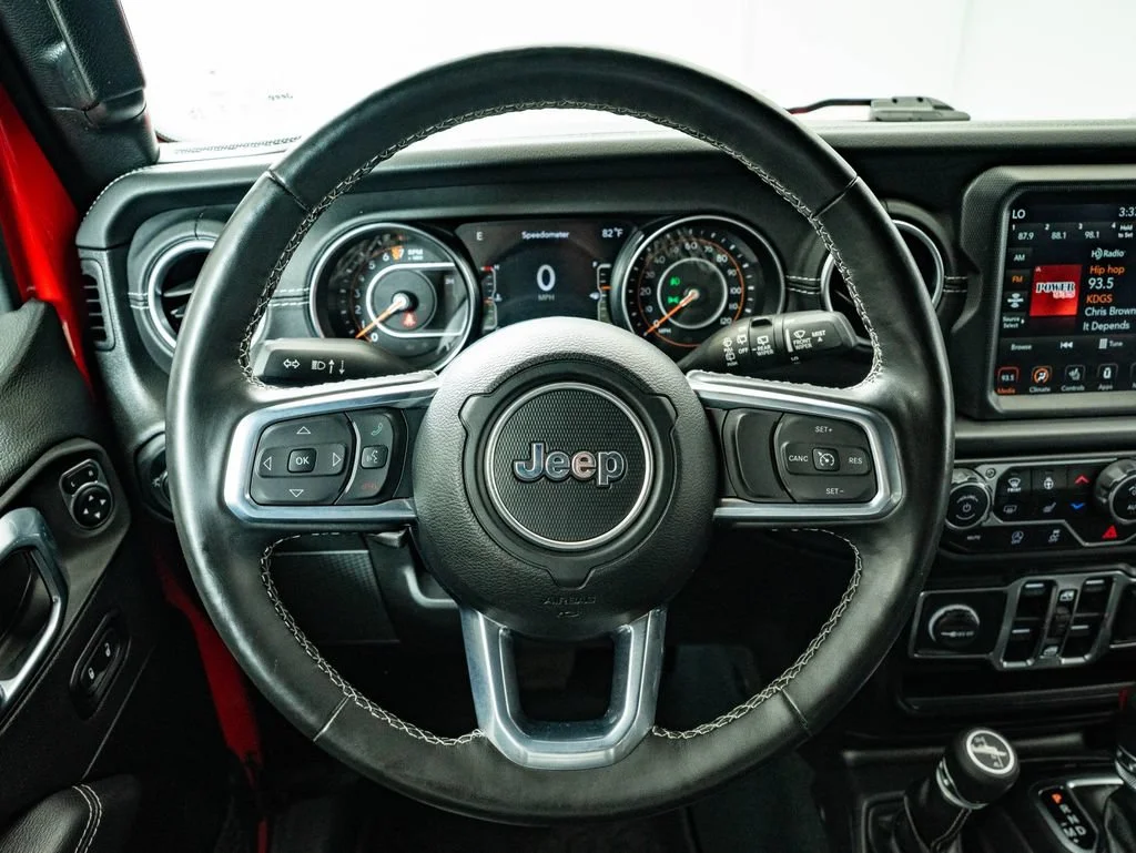Used 2022 Firecracker Red Clearcoat Jeep Unlimited Sahara image 40