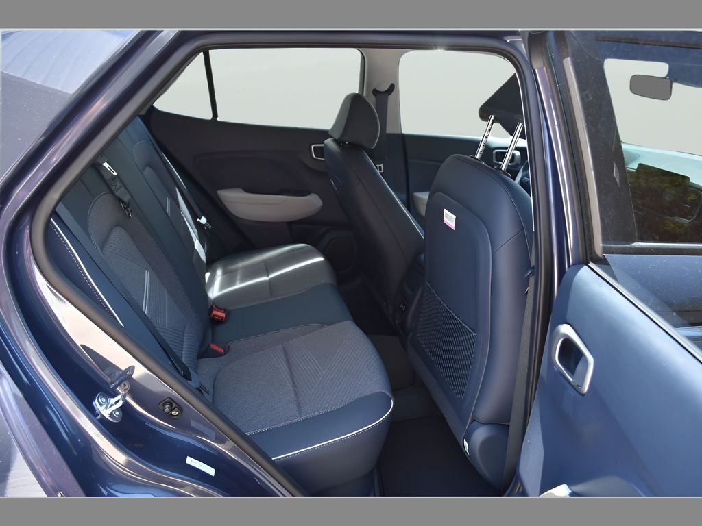 Used 2025 Denim w/White Roof Hyundai Limited image 15