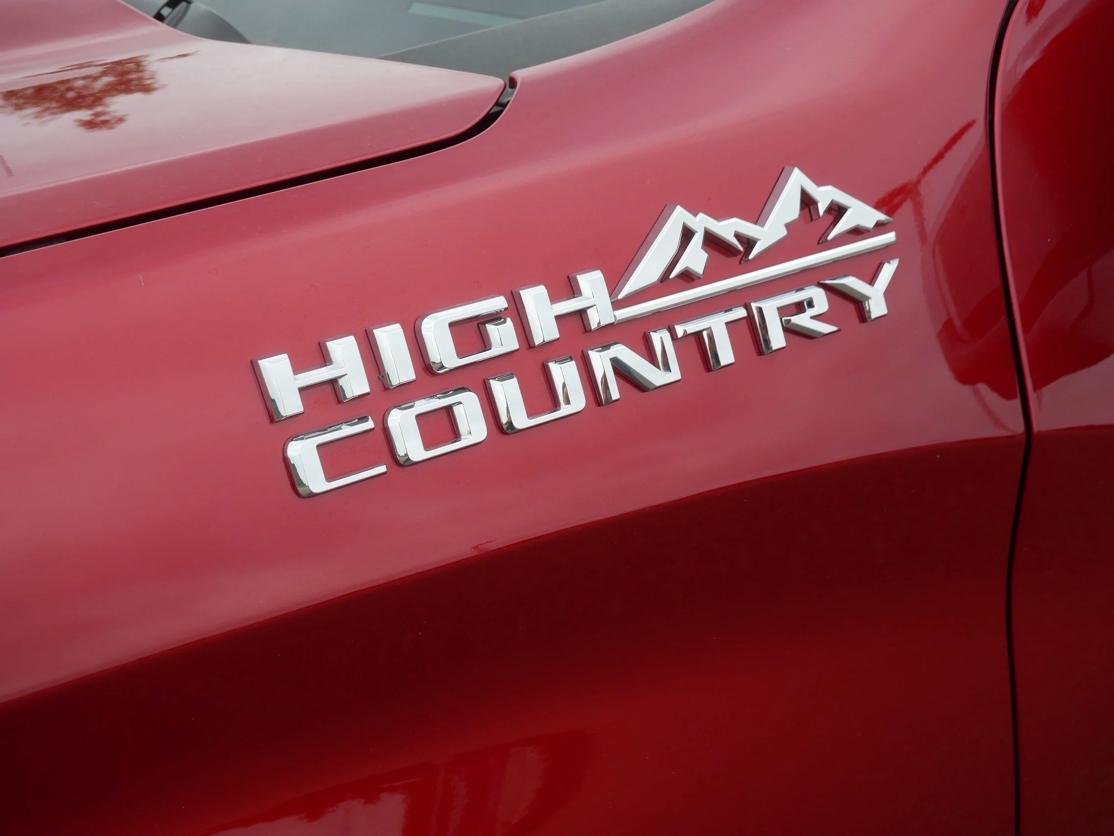 Used 2024 Red Chevrolet High Country image 17