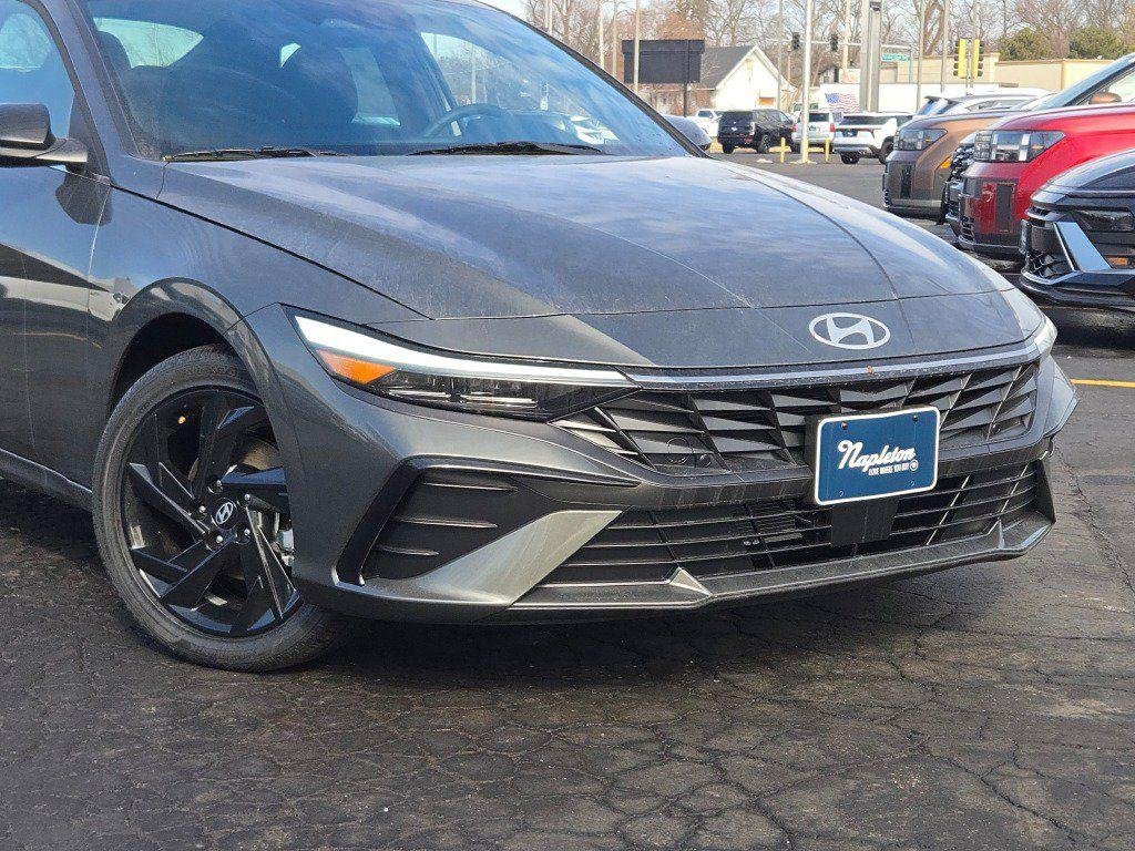 New 2026 Gray Hyundai SEL Sport Premium image 2