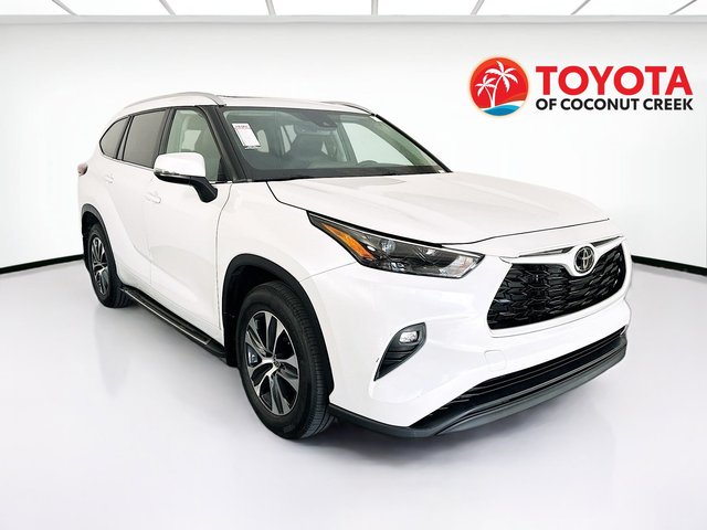 2024 Toyota Highlander XLE