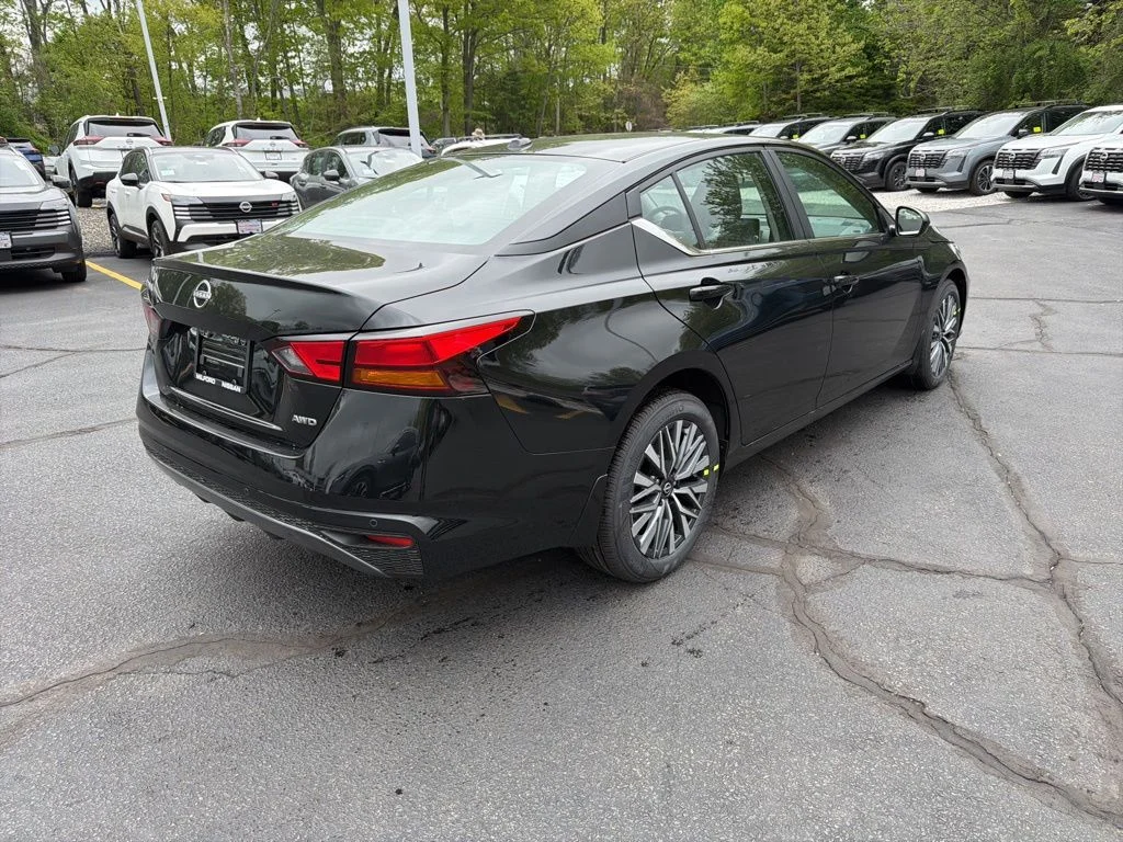 New 2026 Black Nissan 2.5 SV image 6