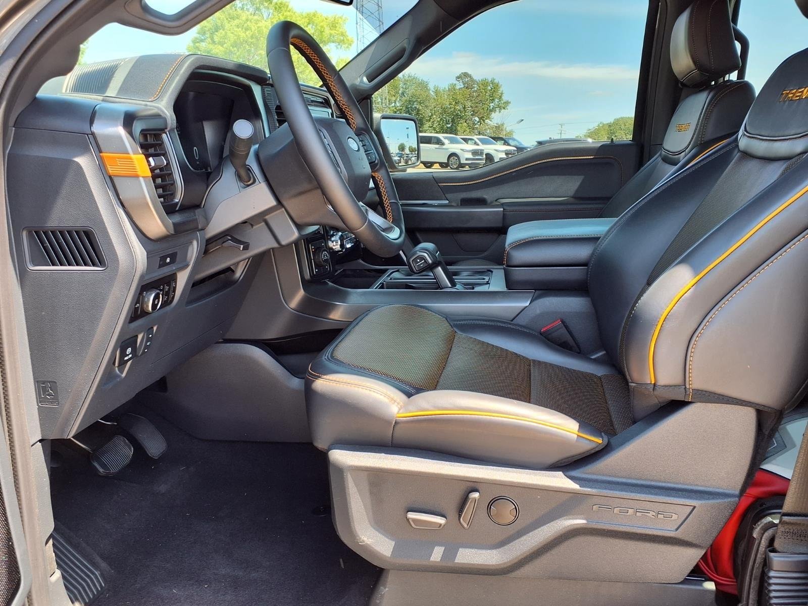 Used 2025 Gray Ford Tremor image 21