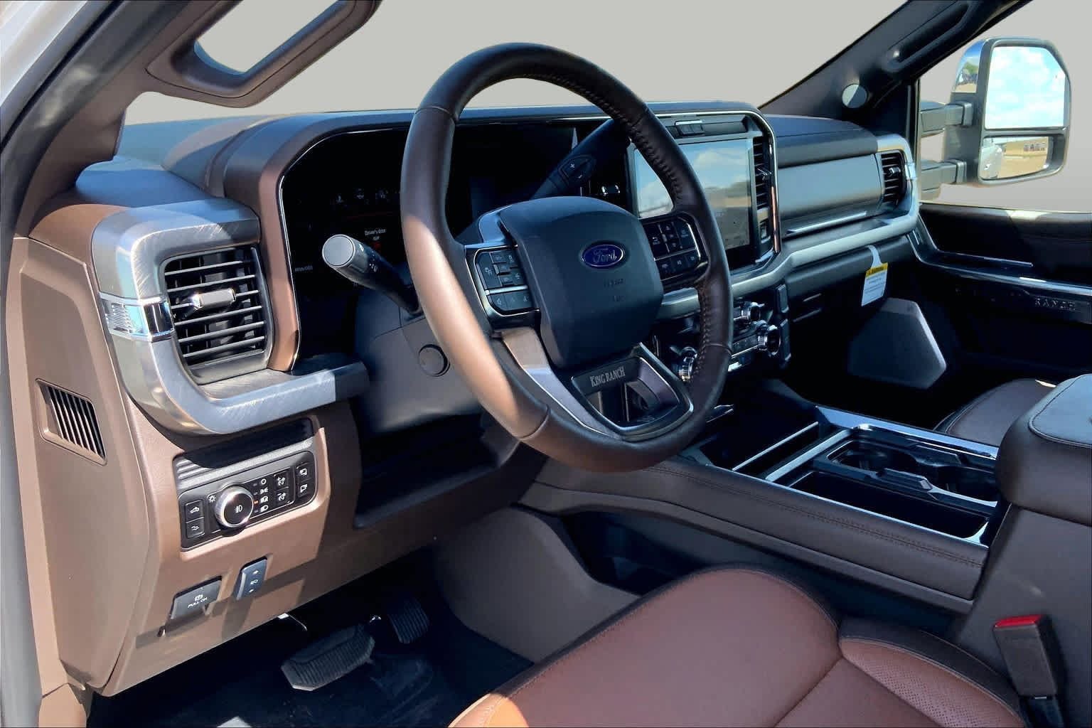 New 2027 Star White Metallic Tri-Coat Ford F-350® King Ranch® image 8