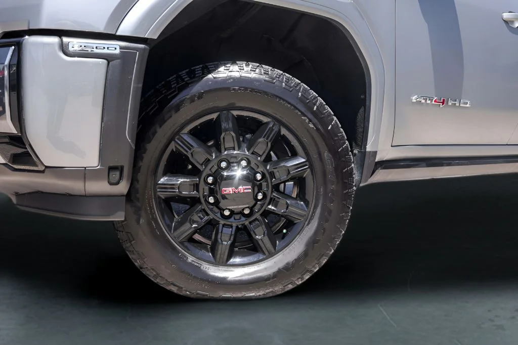 Used 2024 Silver GMC AT4 image 4