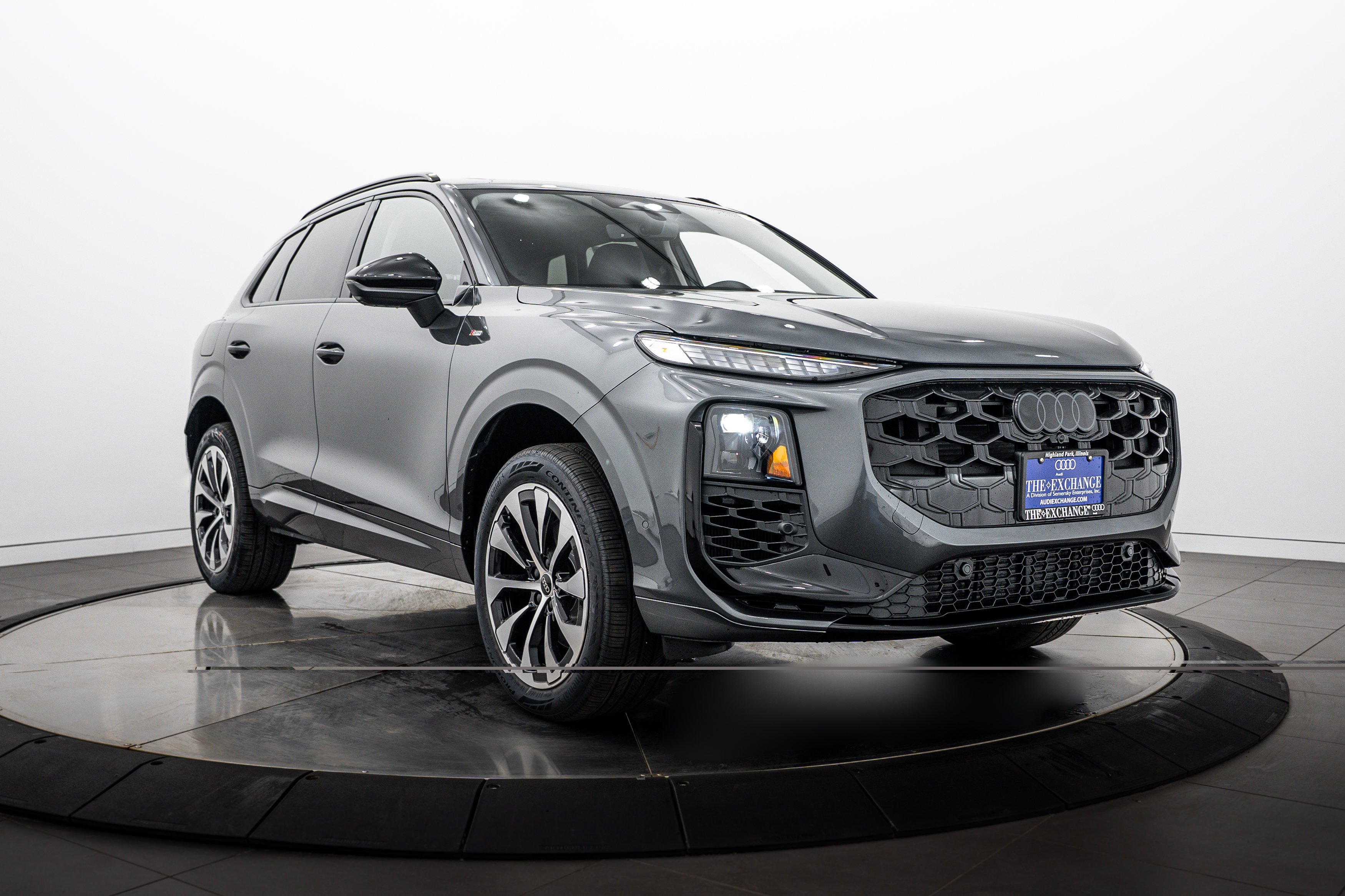 New 2026 Daytona Gray Audi S line image 2