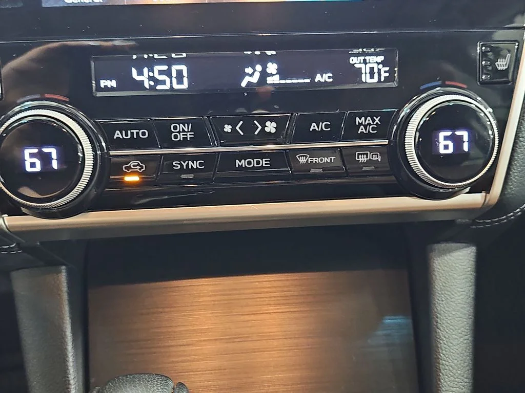 Used 2019 White Subaru 2.5i image 26