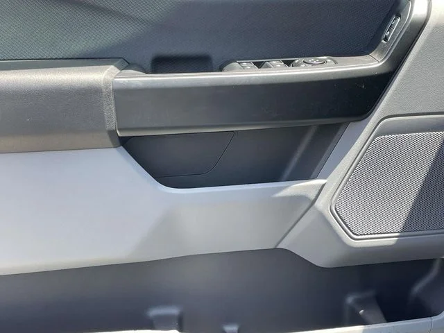 New 2026 Oxford White Ford XL image 11